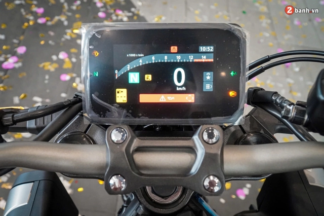 Cận cảnh honda cb650r 2024 e-clutch tại việt nam nổi bật nhất với hệ thống ly hợp điện tử e-clutch