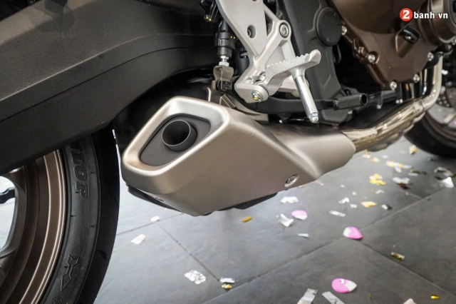 Cận cảnh honda cb650r 2024 e-clutch tại việt nam nổi bật nhất với hệ thống ly hợp điện tử e-clutch