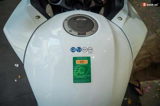 Cận cảnh honda nx500 2024 tại đại lý - xe đẹp hơn những gì tôi mong đợi
