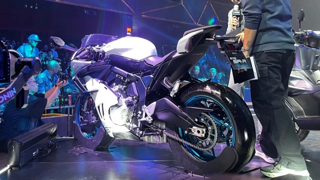 Cfmoto gây bất ngờ với kịch bản độc đáo tung ra tận 4 mẫu xe mới
