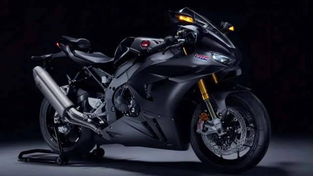 Chắc chắn anh em sẽ bị hút hồn khi thấy honda cbr1000rr-r fireblade sp hoàn toàn bằng carbon