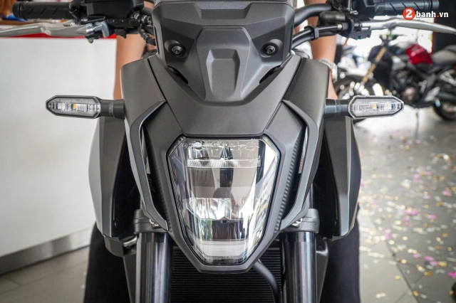 Chi tiết honda cb500 hornet mới tại showroom được cải tiến cả về thiết kế và trang bị