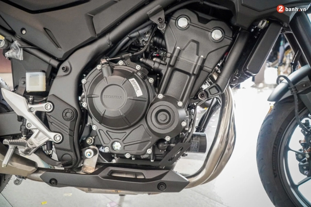 Chi tiết honda cb500 hornet mới tại showroom được cải tiến cả về thiết kế và trang bị