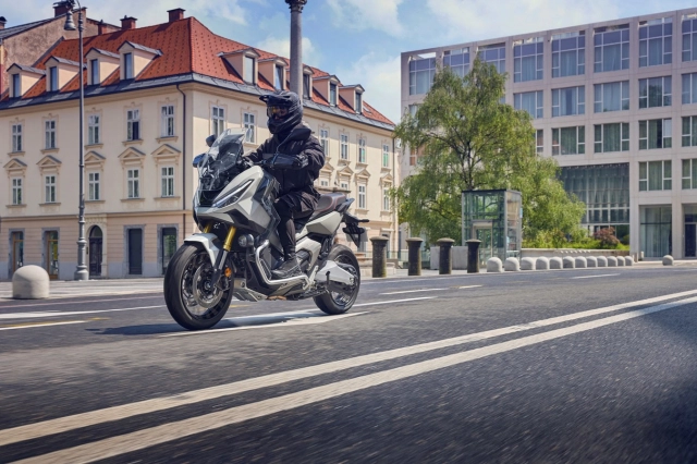 Chi tiết vẻ đẹp xuất thần của honda x-adv 2025 mới chắc chắn ae thích mê