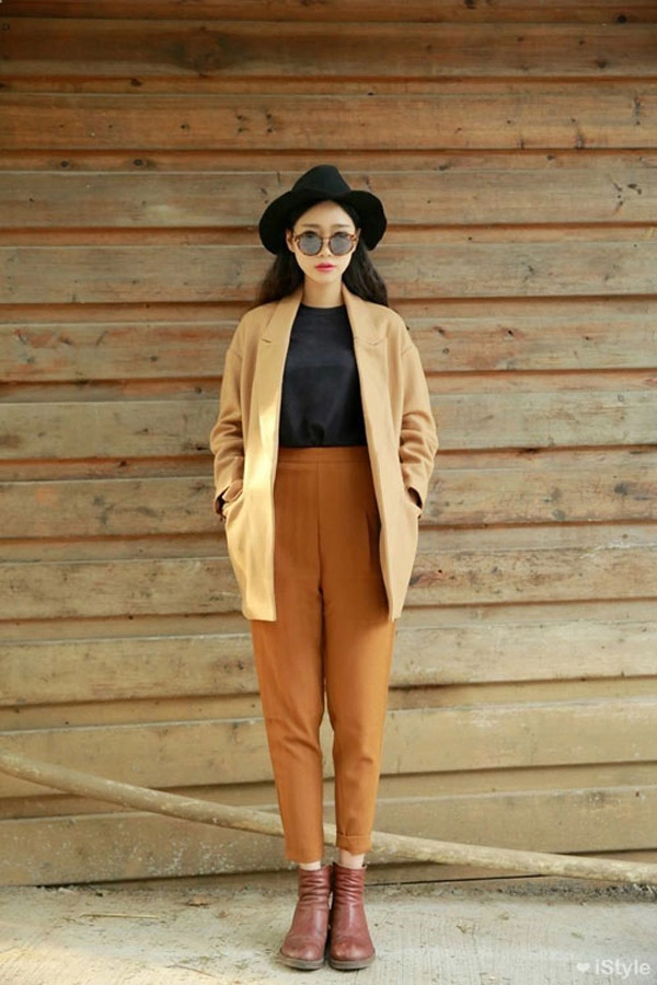 Chọn sai màu giày đồ sang chảnh đến mấy cũng bị mất giá