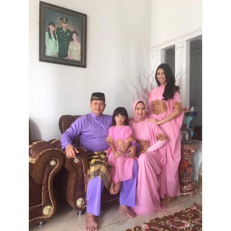 Cô gái hiền lành bất ngờ trở thành hoa hậu đẹp nhất thế giới