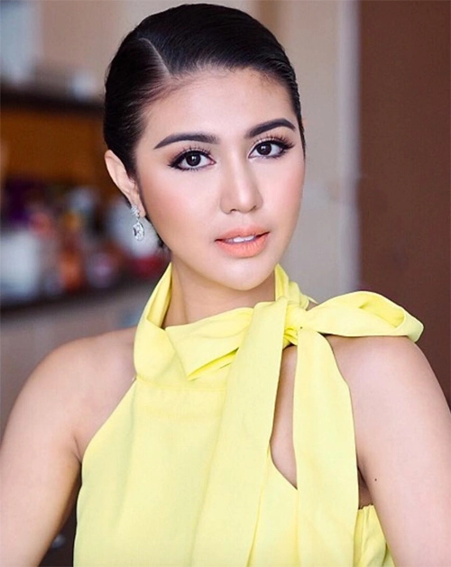 Cô gái hiền lành bất ngờ trở thành hoa hậu đẹp nhất thế giới