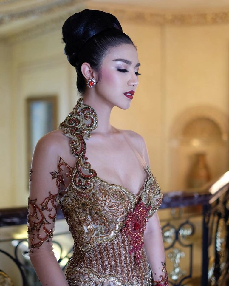 Cô gái hiền lành bất ngờ trở thành hoa hậu đẹp nhất thế giới