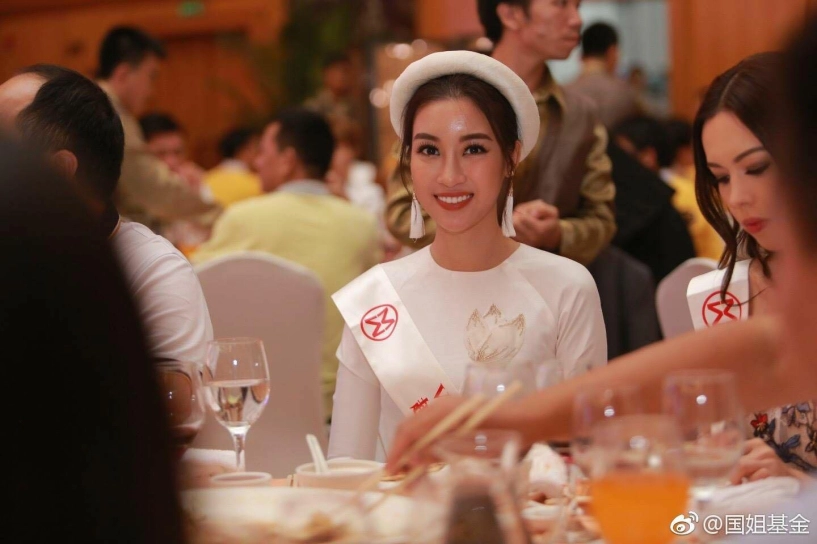 Cuối cùng đỗ mỹ linh cũng xuất hiện tại top dẫn đầu bình chọn hoa hậu thế giới 2017