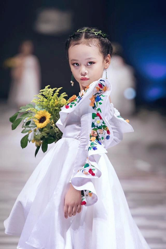 Điểm mặt những nàng mẫu nhí khuấy đảo sàn catwalk