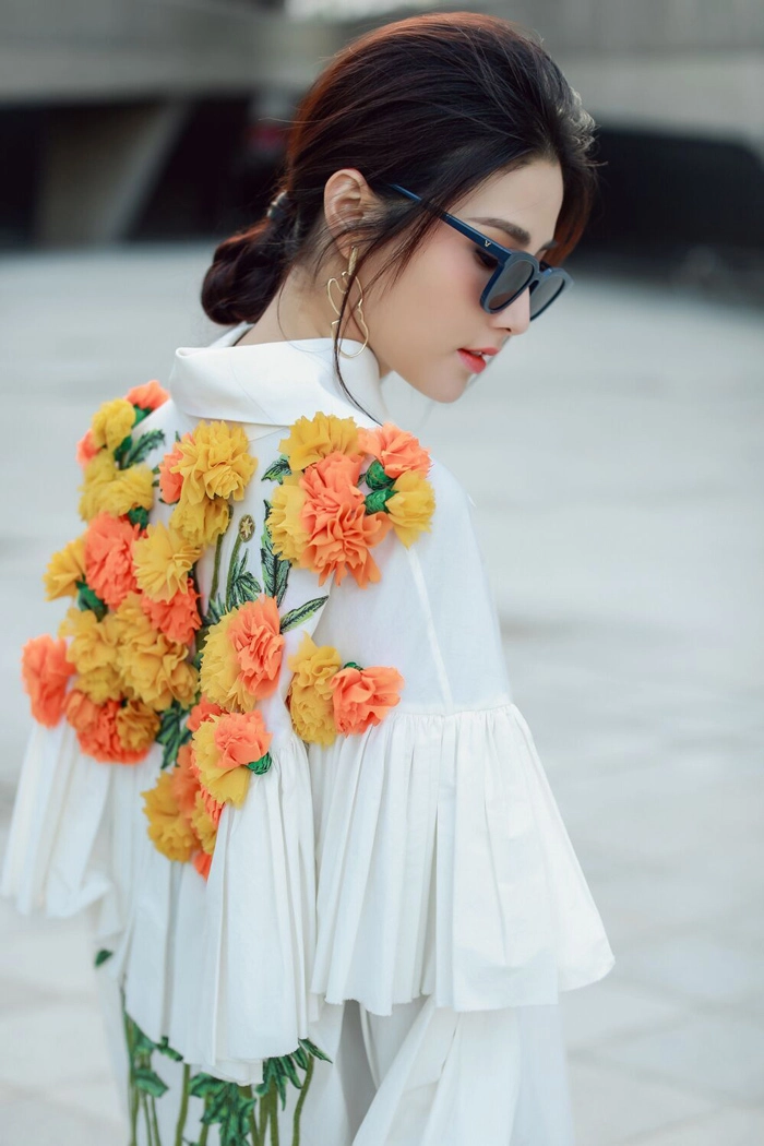 Diện đồ việt nam diễm my 9x vẫn khiến hàng triệu trái tim tại seoul fashion week rung động