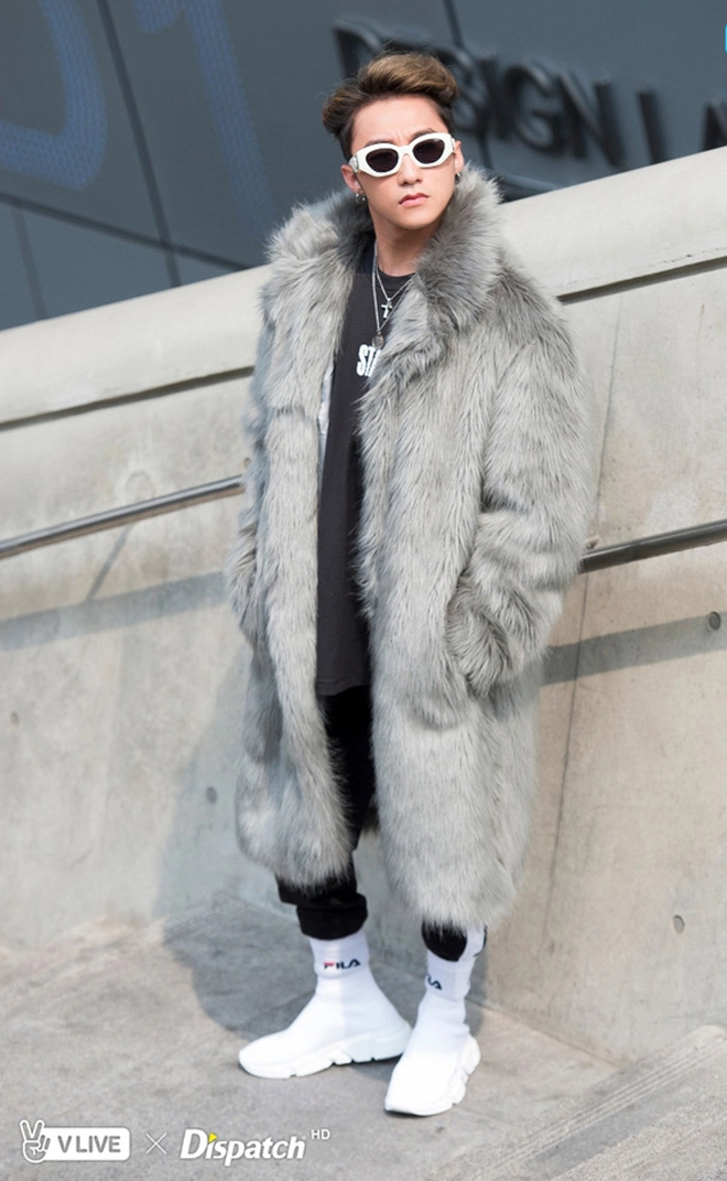 Điều gì xảy ra khi siêu mẫu thanh hằng đụng hàng sơn tùng mtp