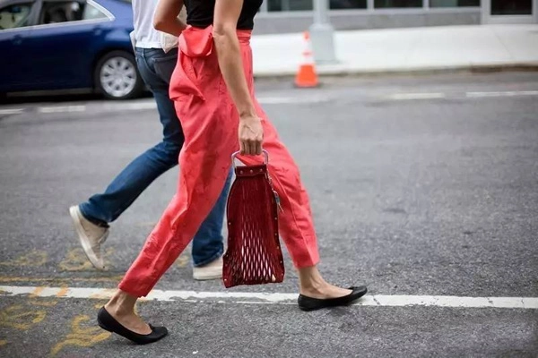 Đừng khinh những món đồ cổ lỗ này vì nó đang khiến các chị em điên đảo trở lại