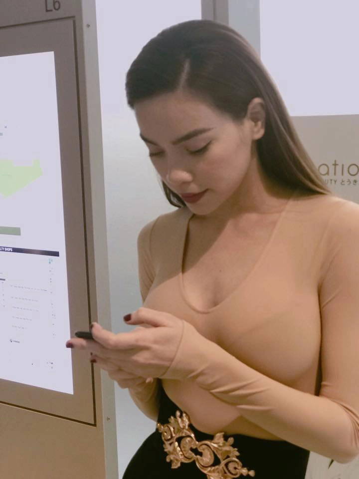 Được khen là siêu vòng 1 hồ ngọc hà cho biết không có độn đâu nha