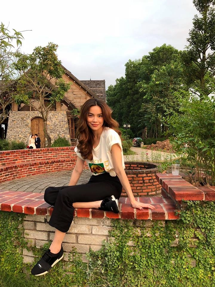 Được khen là siêu vòng 1 hồ ngọc hà cho biết không có độn đâu nha