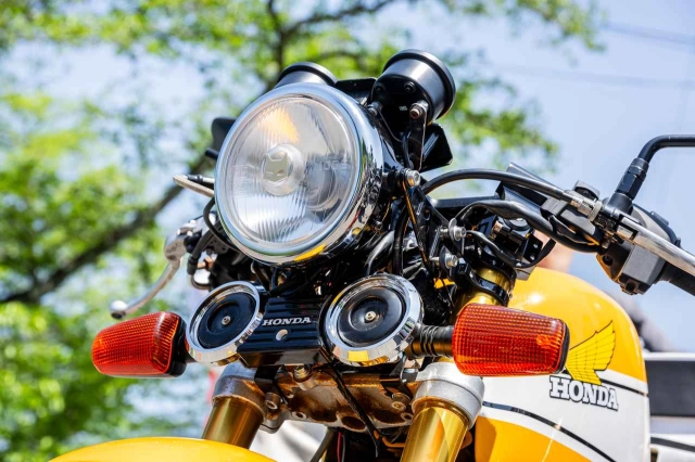 Giới thiệu đến ae một phiên bản biến hình thành cb750f cực đỉnh của honda monkey