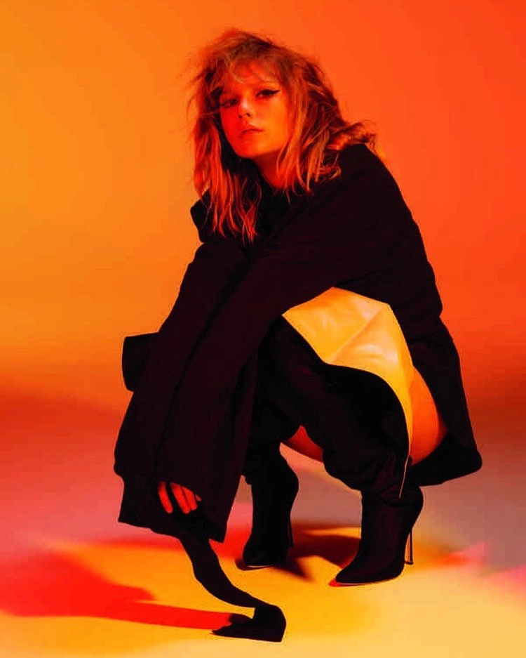 Gu thời trang đỉnh cao và đắt đỏ của xà nữ vương taylor swift ngày lột xác