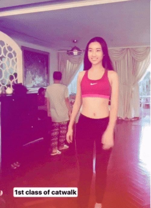 Hé lộ những bước catwalk điêu luyện chuẩn quốc tế của hoa hậu mỹ linh