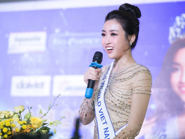 Hoa hậu đỗ mỹ linh bắn tiếng anh như gió trước khi lên đường thi miss world 2017