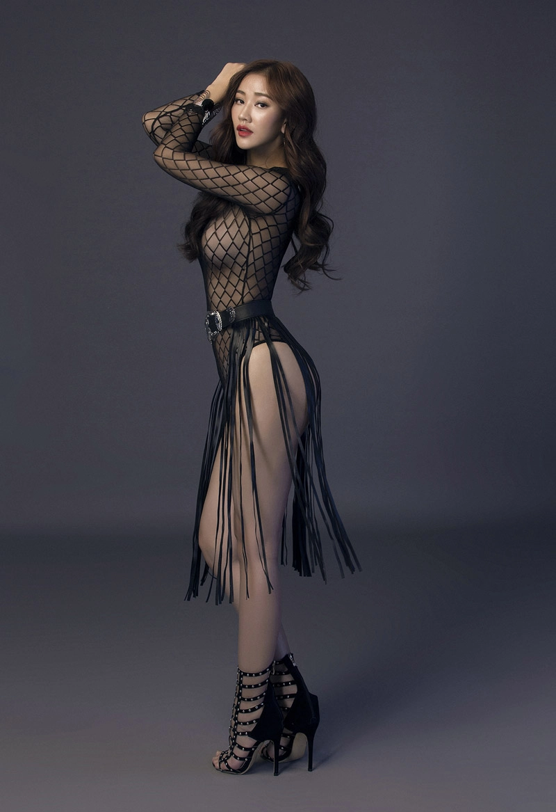 hoa mắt ngắm đường cong của maya sau khi chi 800 triệu đại tu nhan sắc