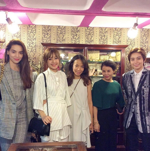 Hóa ra hồ ngọc hà bích phương và chi pu cũng rất say mê đồ hàng thùng