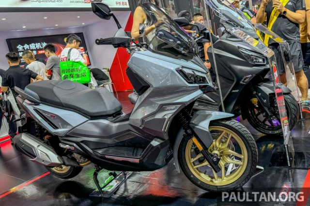 Honda adv 350 đụng phải đối thủ mạnh mới mang tên sym husky adv 300 2025