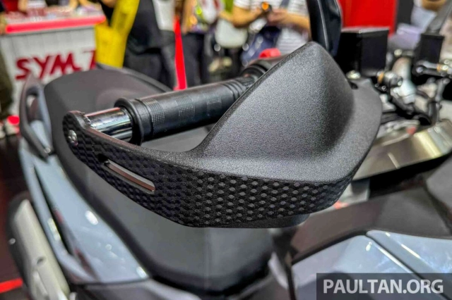 Honda adv 350 đụng phải đối thủ mạnh mới mang tên sym husky adv 300 2025