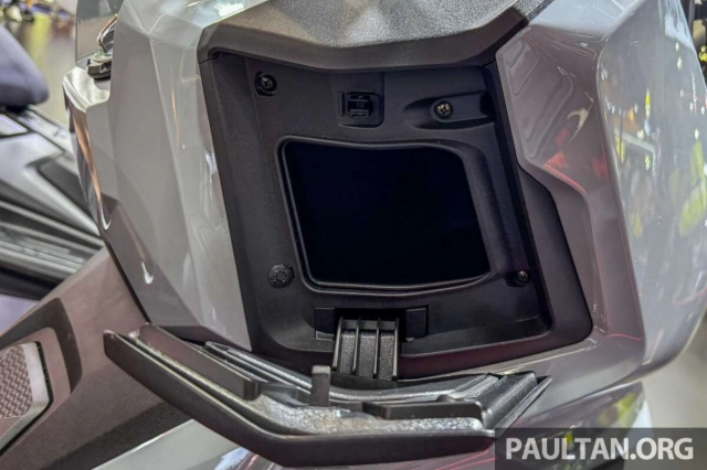 Honda adv 350 đụng phải đối thủ mạnh mới mang tên sym husky adv 300 2025