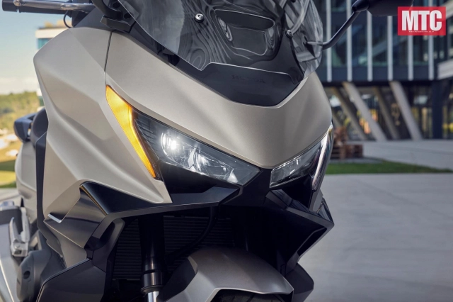 Honda forza 750 2025 mới vừa ra mắt đẹp quá mọi người ơi