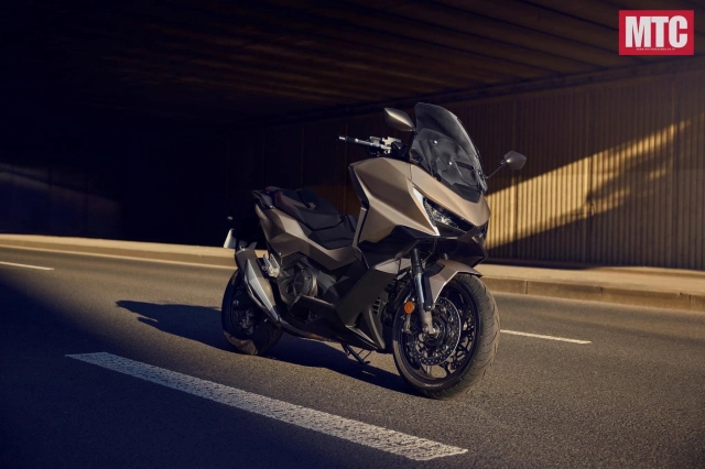 Honda forza 750 2025 mới vừa ra mắt đẹp quá mọi người ơi