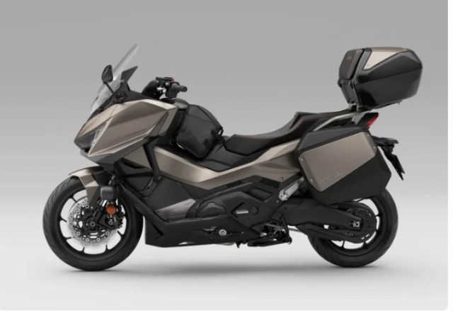 Honda forza 750 2025 mới vừa ra mắt đẹp quá mọi người ơi