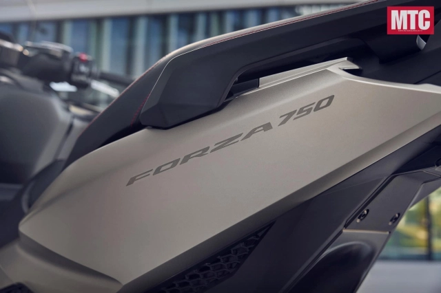 Honda forza 750 2025 mới vừa ra mắt đẹp quá mọi người ơi
