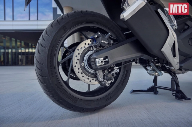 Honda forza 750 2025 mới vừa ra mắt đẹp quá mọi người ơi