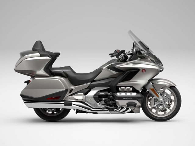Honda gold wing 2025 ra mắt tại việt nam với phiên bản màu mới