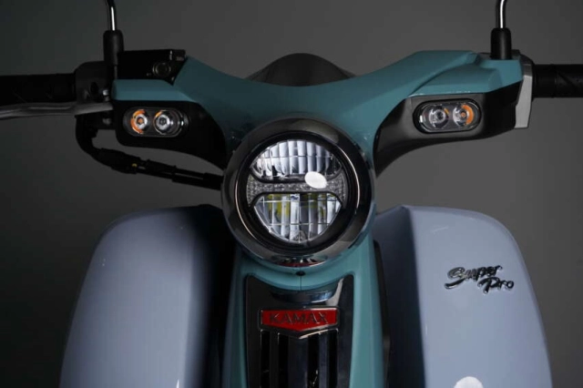 Kamax super pro 125 làm tôi bất ngờ khi có ngoại hình tương tự super cub c125 nhưng giá rẻ gấp đôi