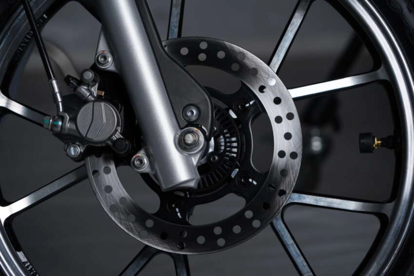 Kamax super pro 125 làm tôi bất ngờ khi có ngoại hình tương tự super cub c125 nhưng giá rẻ gấp đôi
