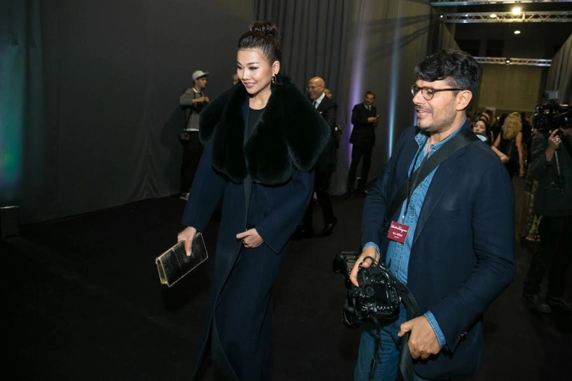 Không cần cầu kỳ màu mè thanh hằng khoe đẳng cấp ngôi sao tại milan fashion week