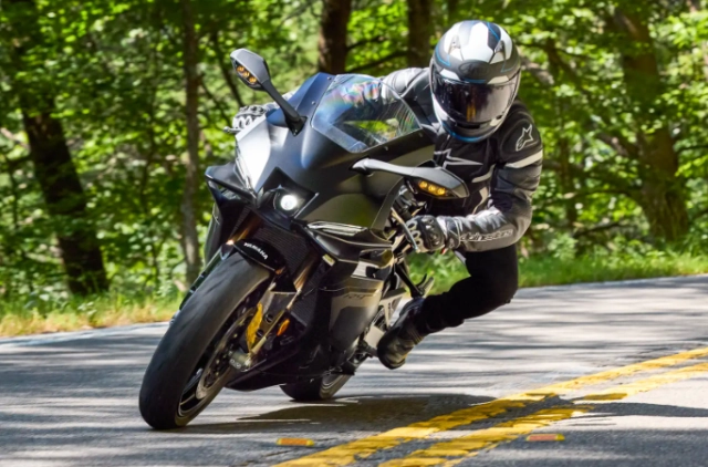 Không còn là tin đồn yamaha yzf-r9 2025 đã chính thức ra mắt ae ơi