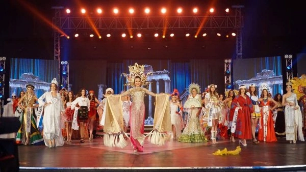 Không kèn không trống khánh ngân the face ngày nào bất ngờ đăng quang hh hoàn cầu