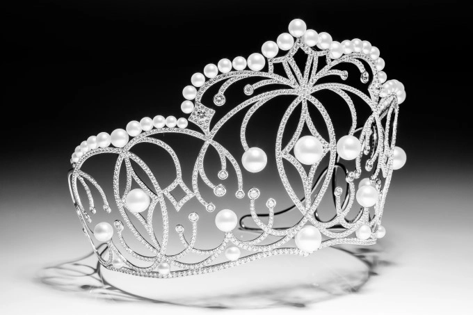 Không ngờ vương miện của các hoa hậu tại việt nam lại có giá khủng khiếp như thế