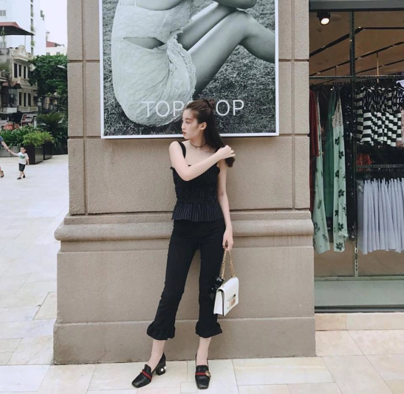 Lần đầu tiên hoa hậu kỳ duyên vượt mặt hoa hậu đỗ mỹ linh khi đụng hàng