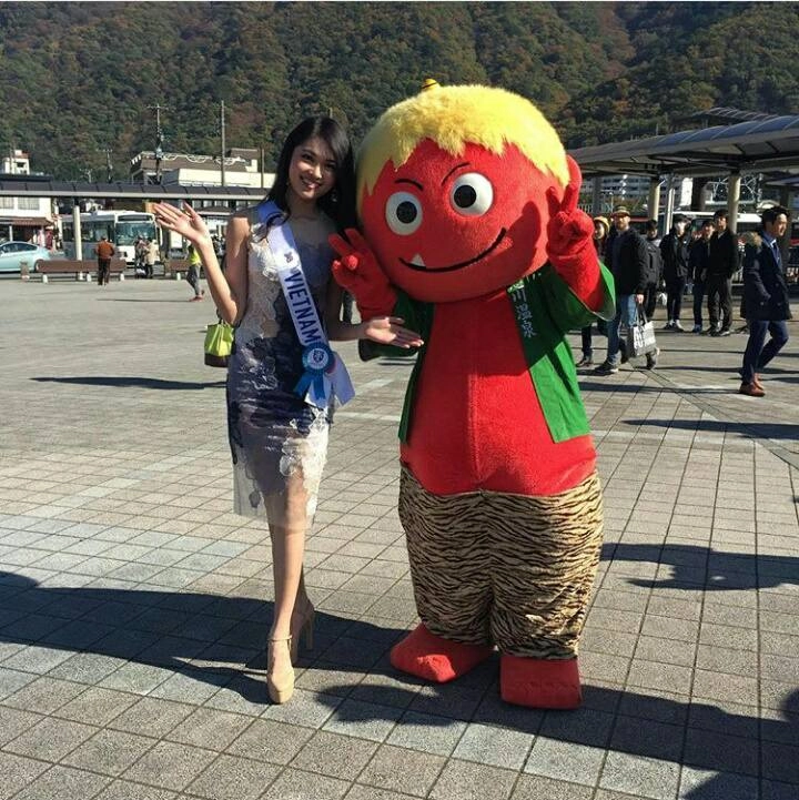 Lộ diện trang phục dân tộc của á hậu thuỳ dung tại hoa hậu quốc tế 2017