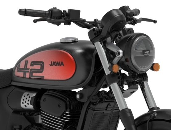 Lộ tin honda cb350 hness chuẩn bị var phải đối thủ cộm cán mới từ jawa