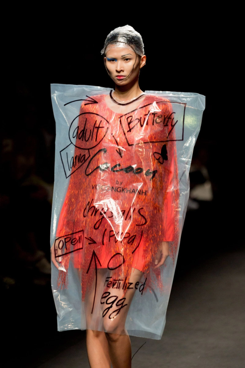 Mặc đồ siêu kén dáng một lần nữa lý nhã kỳ thể hiện gu thời trang xuất sắc