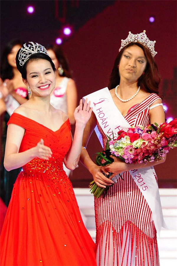 Mai ngô thi hoa hậu hoàn vũ fan lại được phen cười ngả nghiêng vì ảnh chế