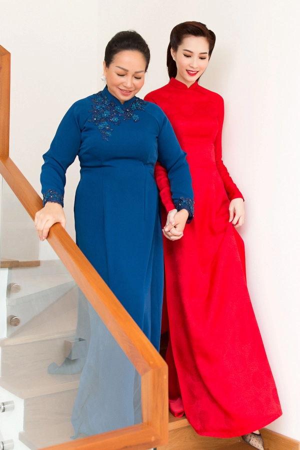 Mùa cưới xem lại hình ảnh váy áo sao việt ngày xưa chắc chắn bạn sẽ bất ngờ