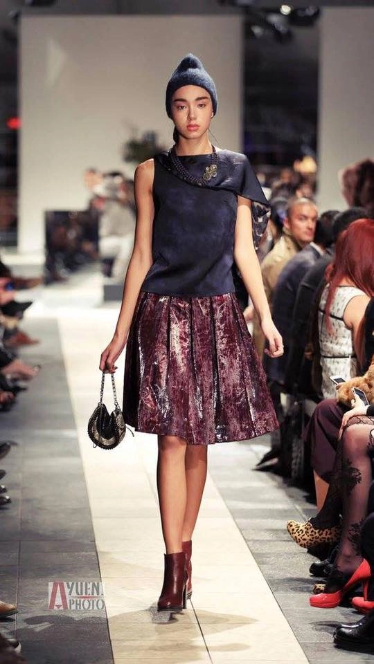 Mỹ nhân 21 tuổi gốc việt làm náo loạn hoa hậu hoàn vũ canada vì quá đẹp