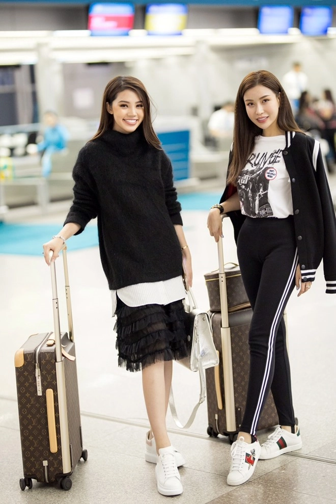 Ngọc trinh gây chú ý khi diện quần ống cao ống thấp ra sân bay