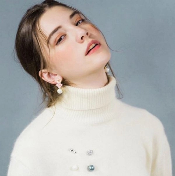 Người mẫu nga 14 tuổi chết sau show diễn kéo dài 12 tiếng