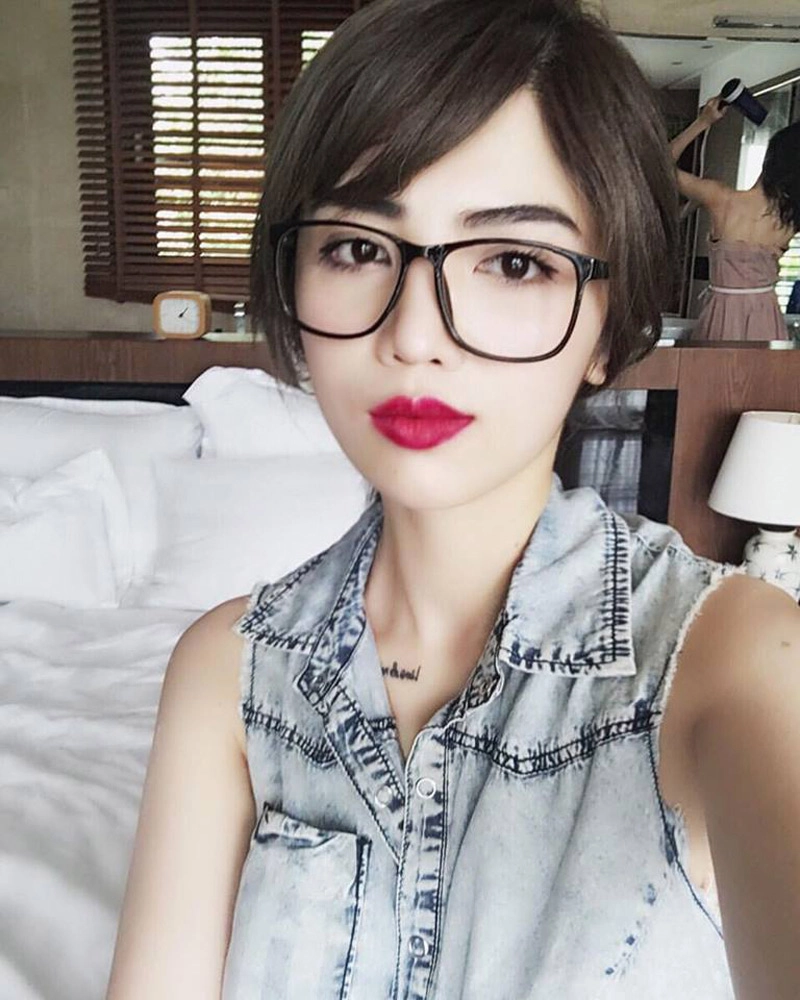 Ntk nào cũng xinh đẹp gợi cảm như claret giang lê thì người mẫu thất nghiệp mất